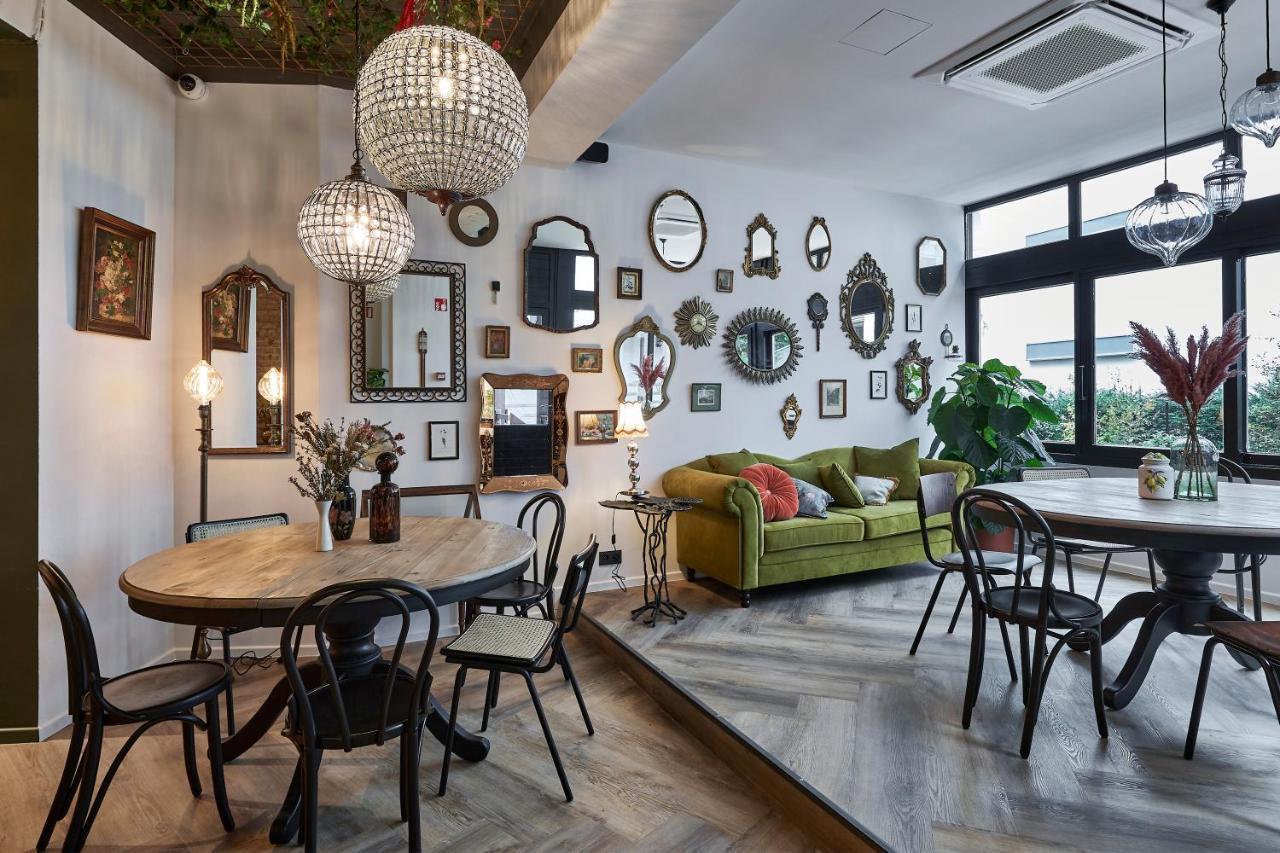 Urban Yard Hotel Saint-Gilles Esterno foto