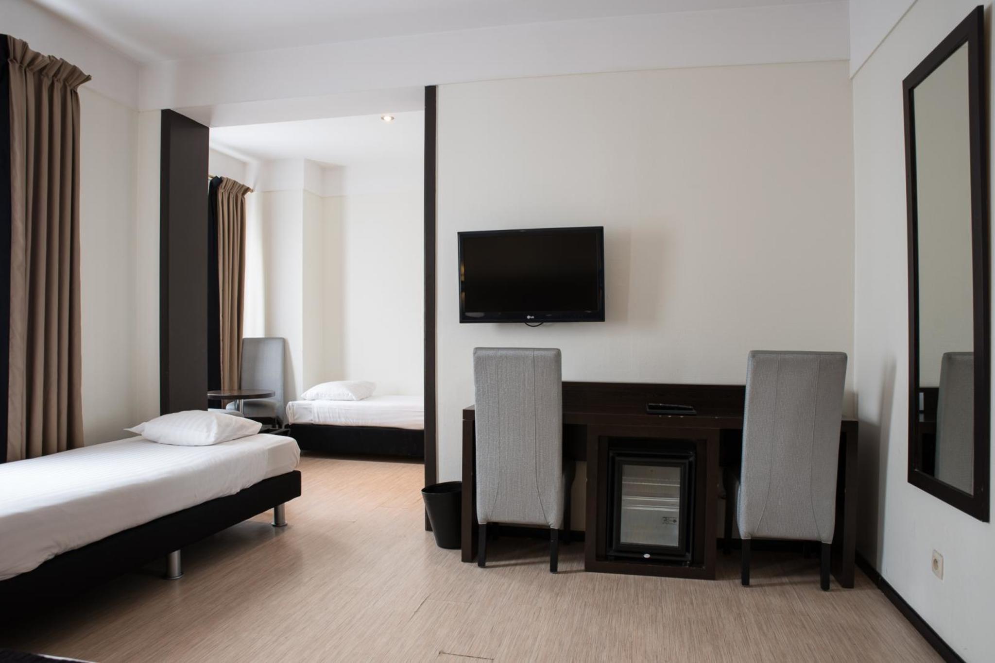 Urban Yard Hotel Saint-Gilles Esterno foto